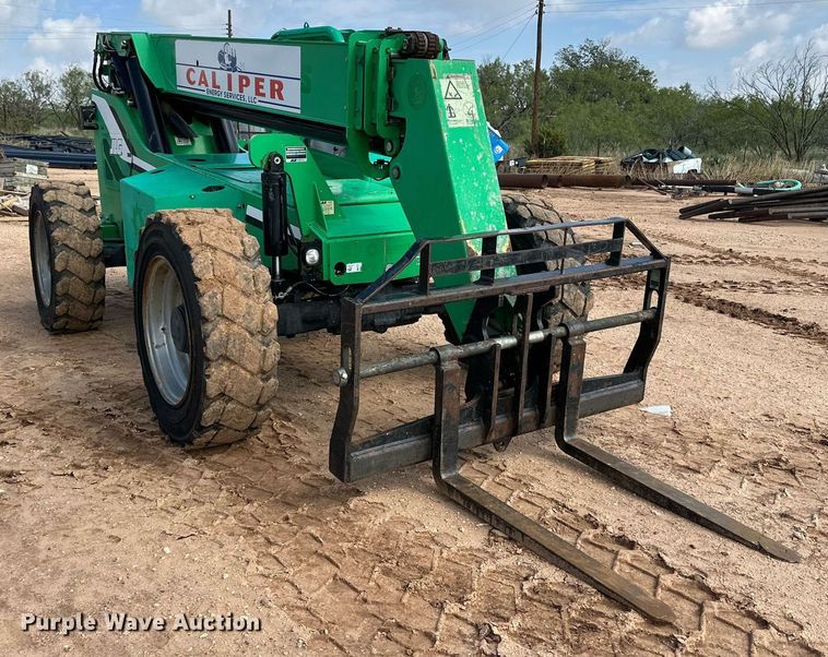 image for item DQ1482 2013 JLG 8042  telehandler