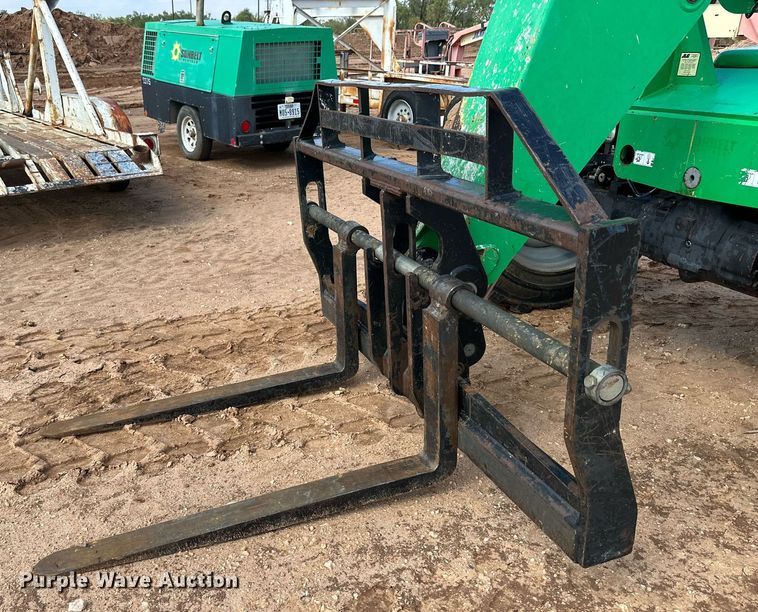 image for item DQ1482 2013 JLG 8042  telehandler