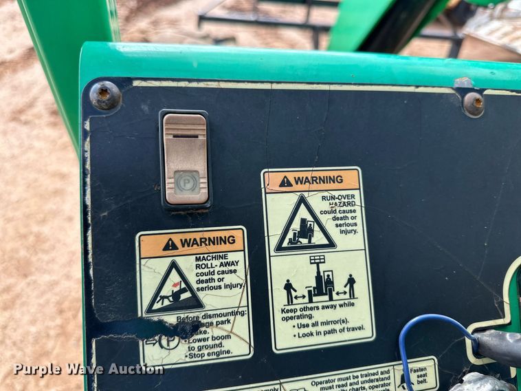 image for item DQ1482 2013 JLG 8042  telehandler