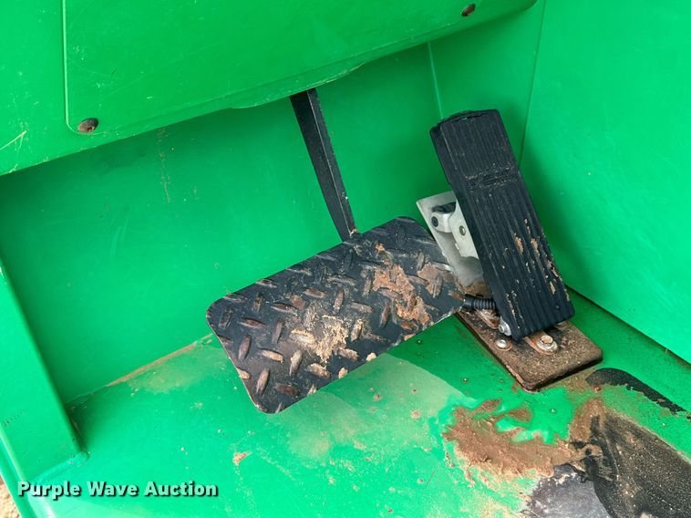 image for item DQ1482 2013 JLG 8042  telehandler