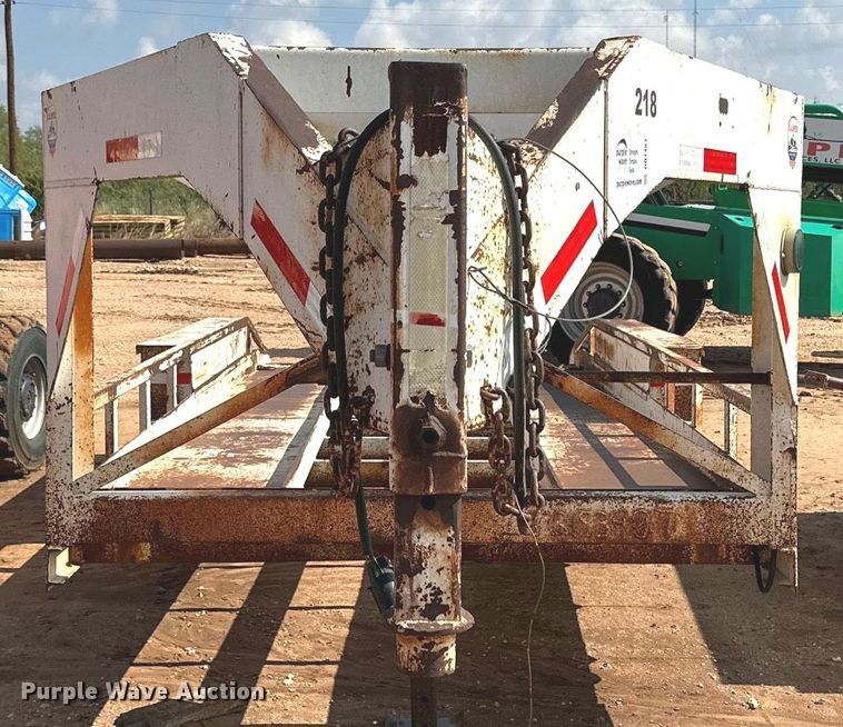 image for item DQ1483 Equipment trailer