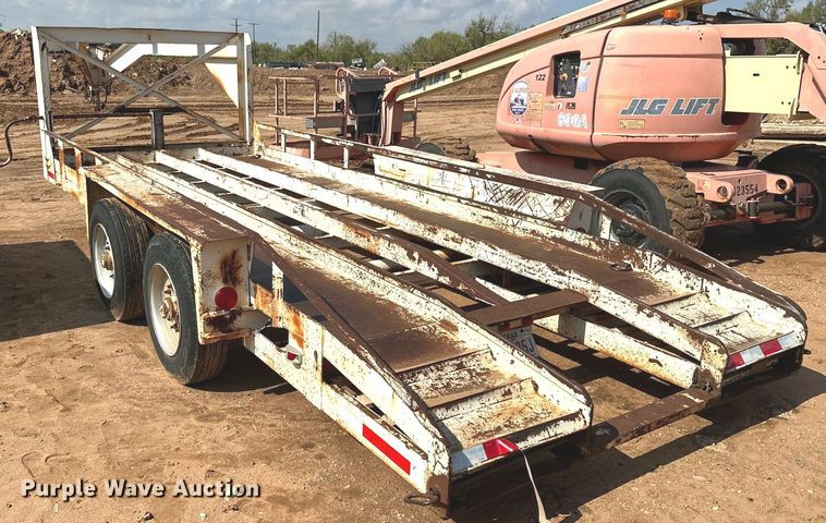 image for item DQ1483 Equipment trailer