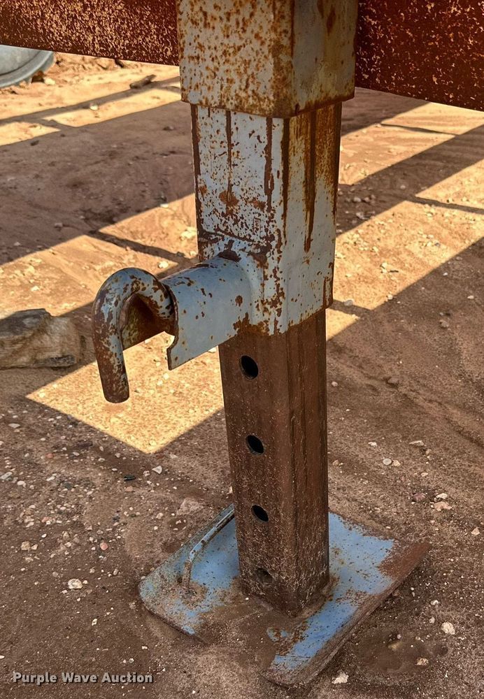 image for item DQ1483 Equipment trailer