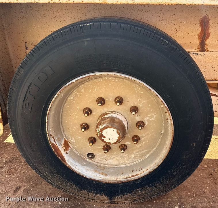 image for item DQ1483 Equipment trailer