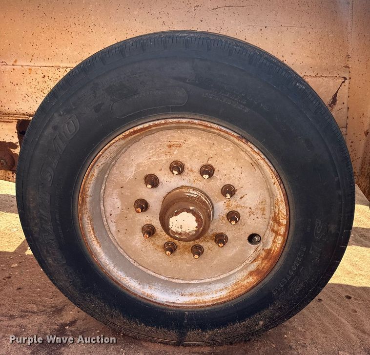 image for item DQ1483 Equipment trailer