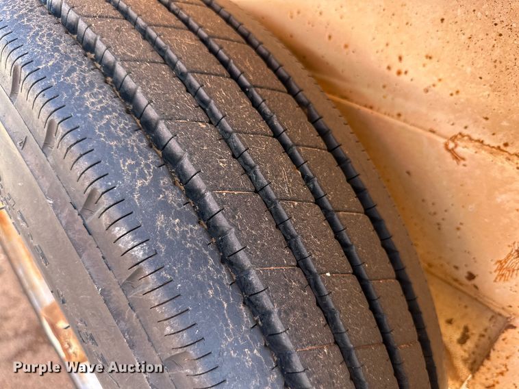 image for item DQ1483 Equipment trailer