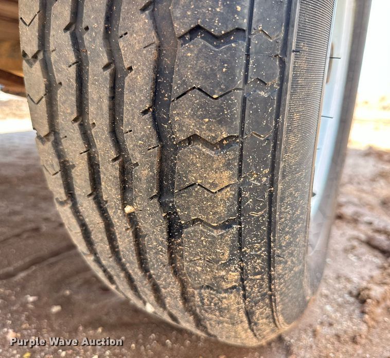 image for item DQ1487 2006 Load Trail  Utility trailer