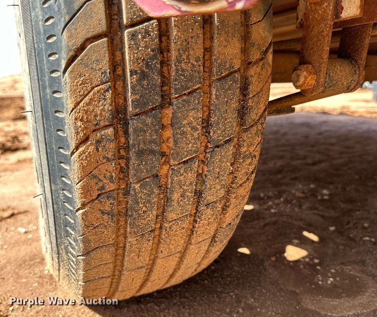 image for item DQ1487 2006 Load Trail  Utility trailer