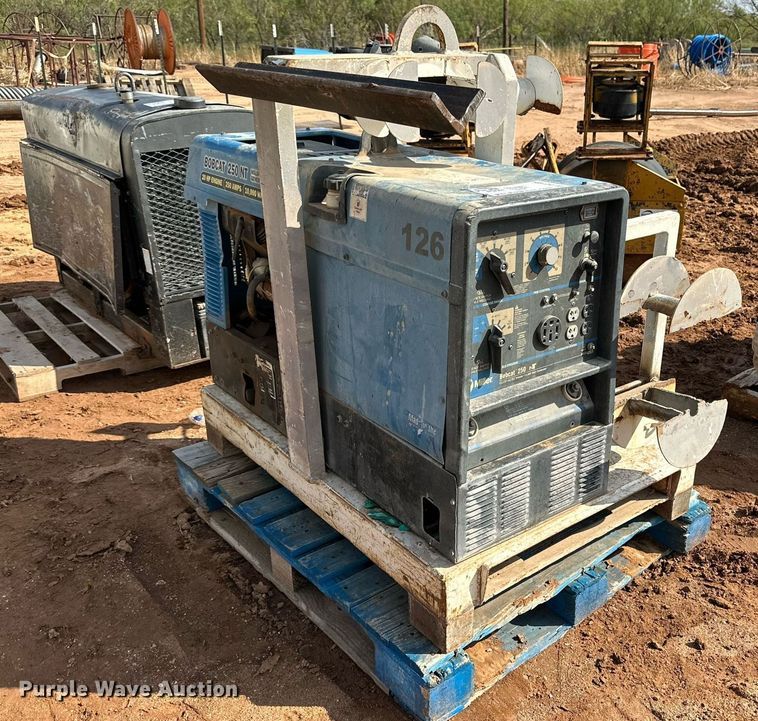 image for item DQ1489 Miller Bobcat 250  welder/generator