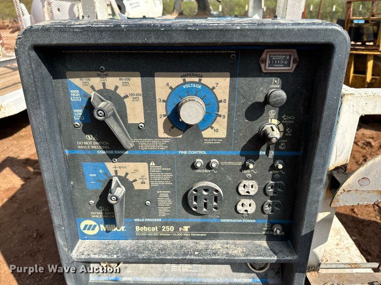 image for item DQ1489 Miller Bobcat 250  welder/generator