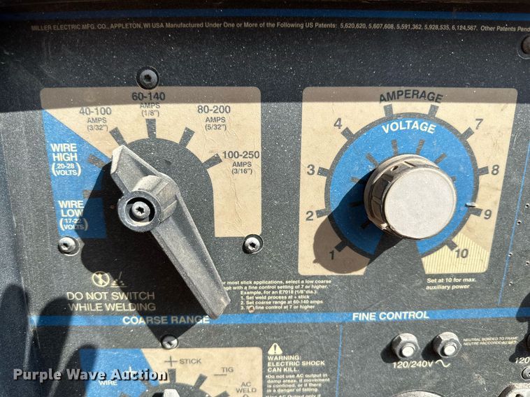 image for item DQ1489 Miller Bobcat 250  welder/generator