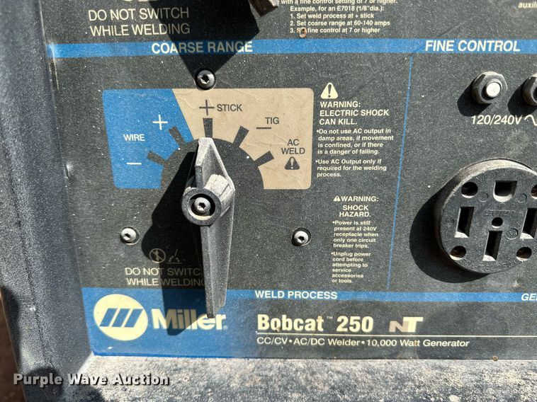 image for item DQ1489 Miller Bobcat 250  welder/generator