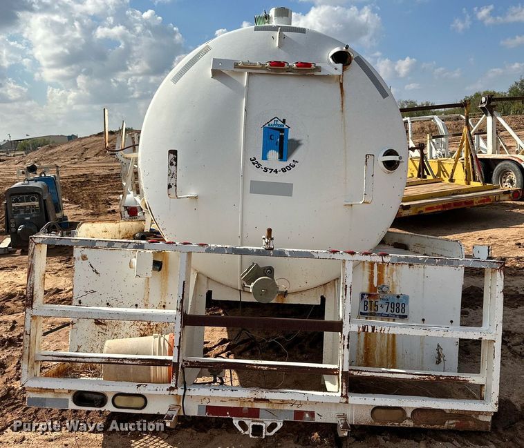 image for item DQ1493 Vacuum tank bed