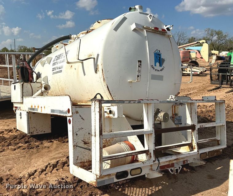 image for item DQ1493 Vacuum tank bed