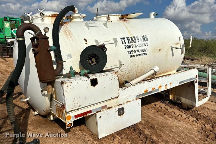 image for item DQ1493 Vacuum tank bed