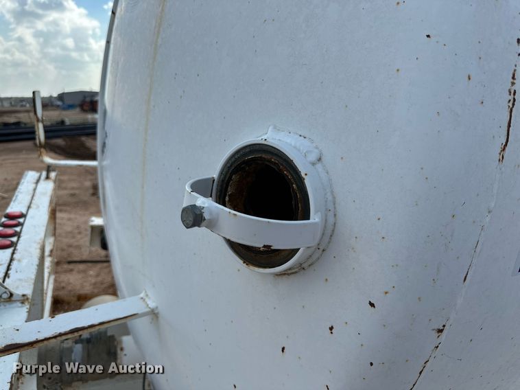 image for item DQ1493 Vacuum tank bed