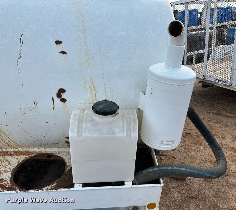 image for item DQ1493 Vacuum tank bed