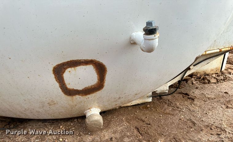 image for item DQ1493 Vacuum tank bed