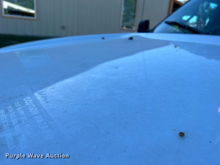 image for item DQ2235 2012 Ford F450 Super Duty XL  bucket truck