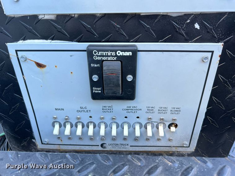 image for item DQ2235 2012 Ford F450 Super Duty XL  bucket truck