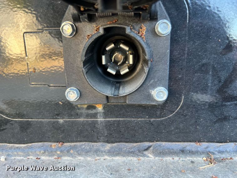 image for item DQ2235 2012 Ford F450 Super Duty XL  bucket truck