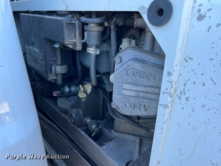 image for item DQ2235 2012 Ford F450 Super Duty XL  bucket truck