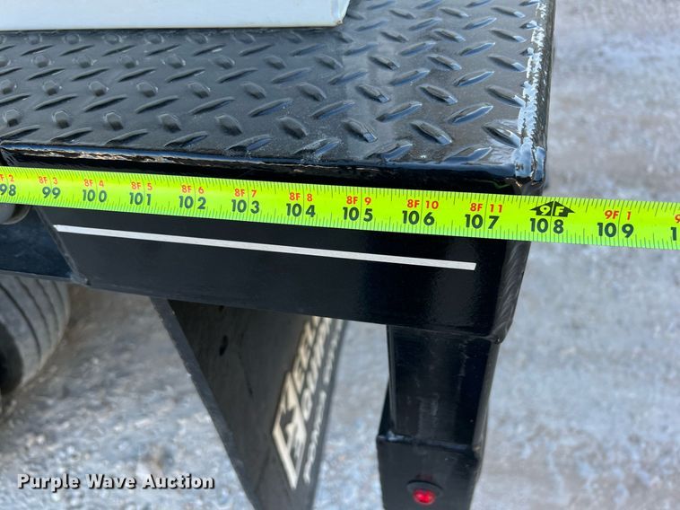 image for item DQ2235 2012 Ford F450 Super Duty XL  bucket truck