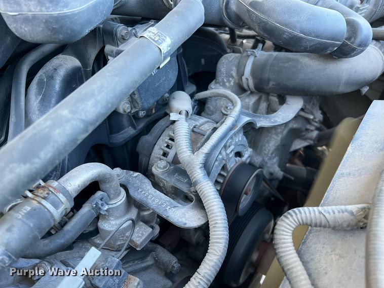 image for item DQ2235 2012 Ford F450 Super Duty XL  bucket truck