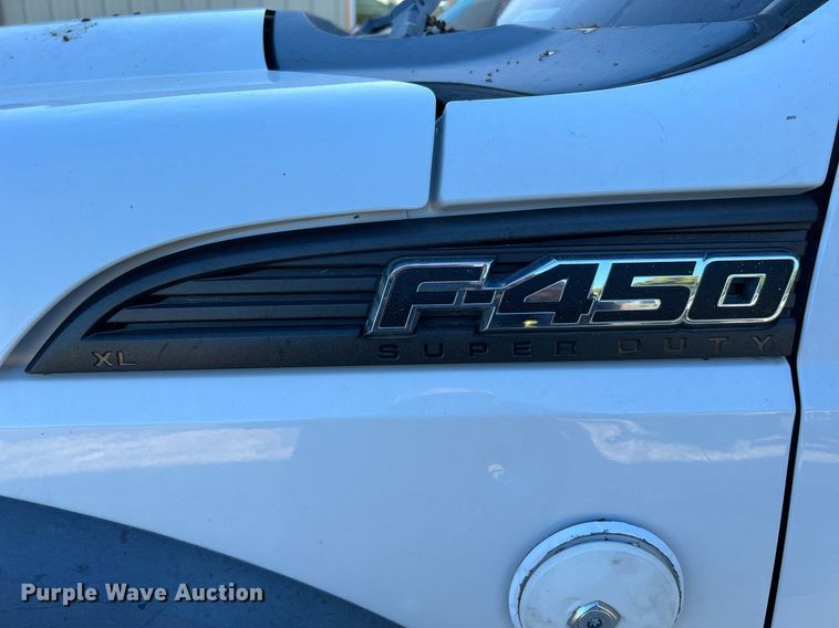image for item DQ2235 2012 Ford F450 Super Duty XL  bucket truck