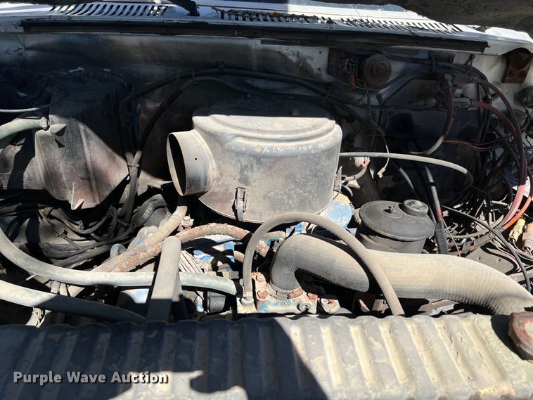 image for item DQ2237 1986 Ford F7000  bucket truck