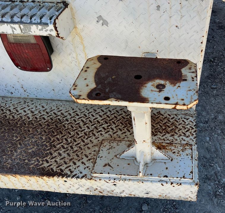 image for item DQ2239 2007 Ford F750 Super Duty  SuperCab utility / service truck