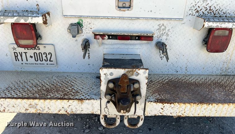 image for item DQ2239 2007 Ford F750 Super Duty  SuperCab utility / service truck