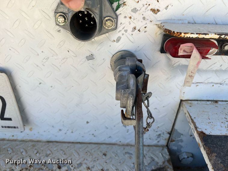 image for item DQ2239 2007 Ford F750 Super Duty  SuperCab utility / service truck