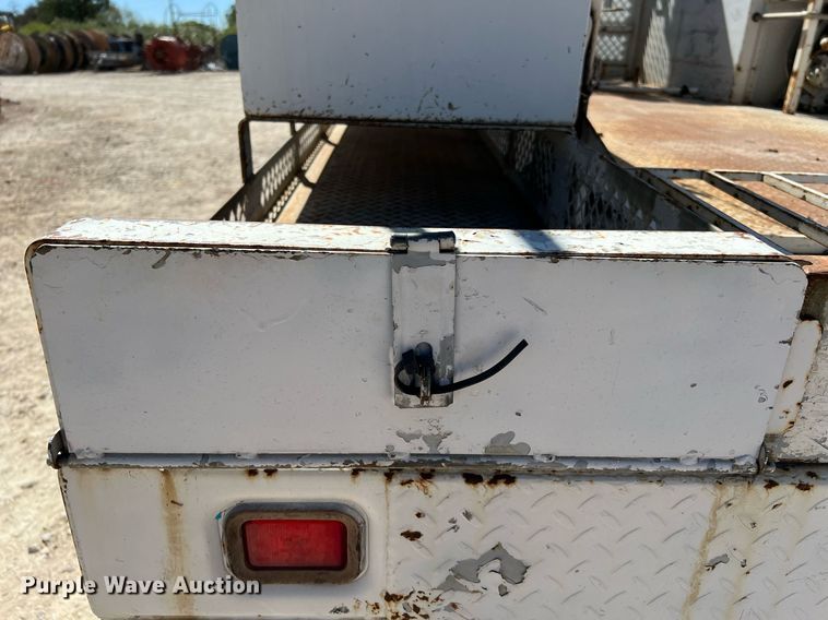 image for item DQ2239 2007 Ford F750 Super Duty  SuperCab utility / service truck