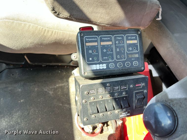 image for item DQ2239 2007 Ford F750 Super Duty  SuperCab utility / service truck