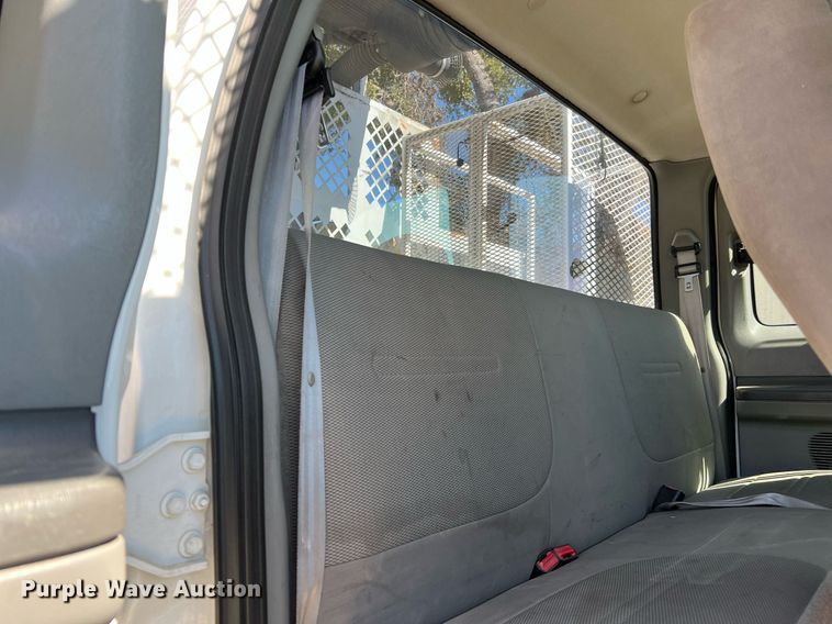 image for item DQ2239 2007 Ford F750 Super Duty  SuperCab utility / service truck