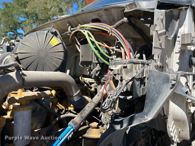 image for item DQ2239 2007 Ford F750 Super Duty  SuperCab utility / service truck