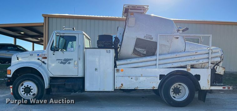 image for item DQ2241 1992 International 4900  sewer rodder truck