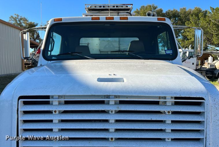 image for item DQ2241 1992 International 4900  sewer rodder truck