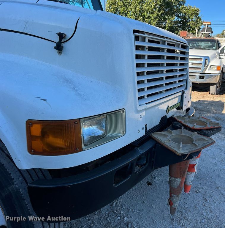 image for item DQ2241 1992 International 4900  sewer rodder truck