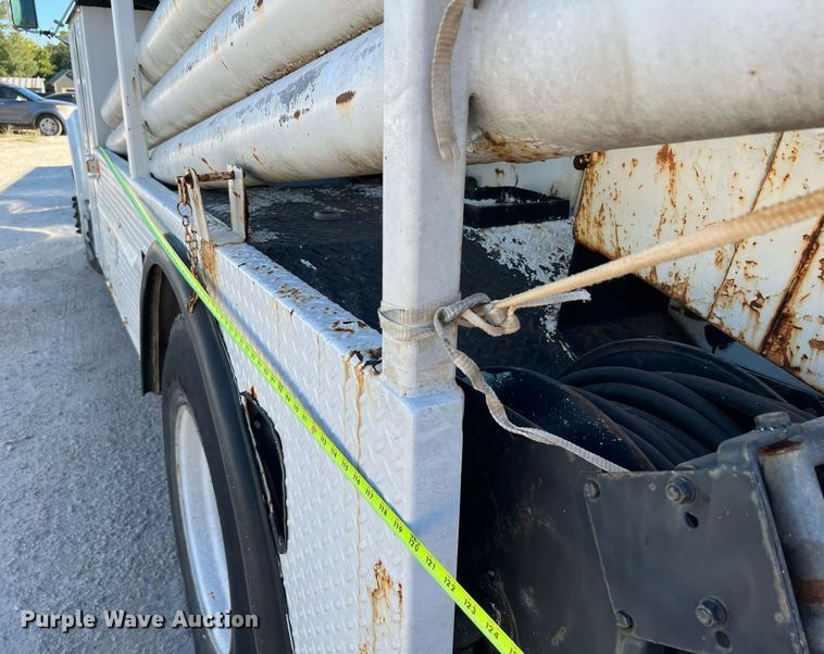 image for item DQ2241 1992 International 4900  sewer rodder truck