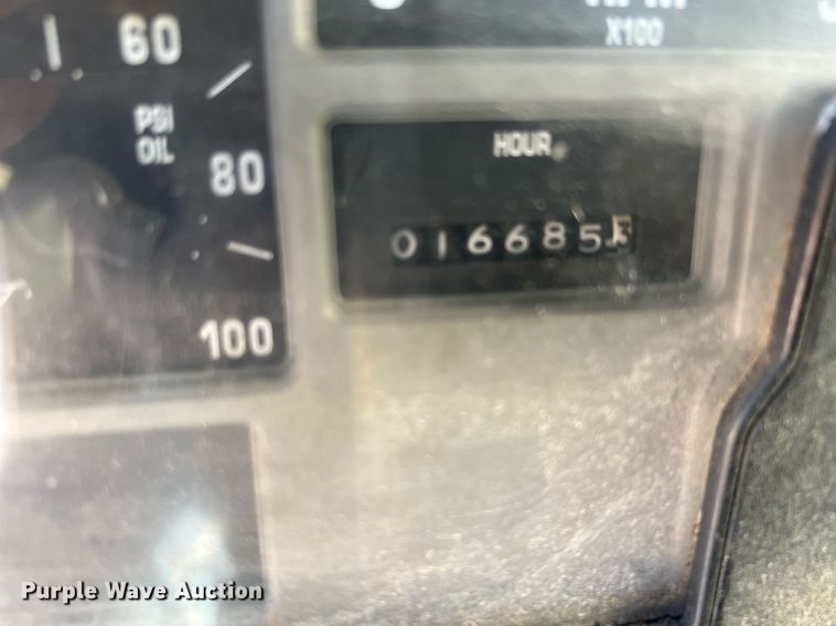 image for item DQ2241 1992 International 4900  sewer rodder truck