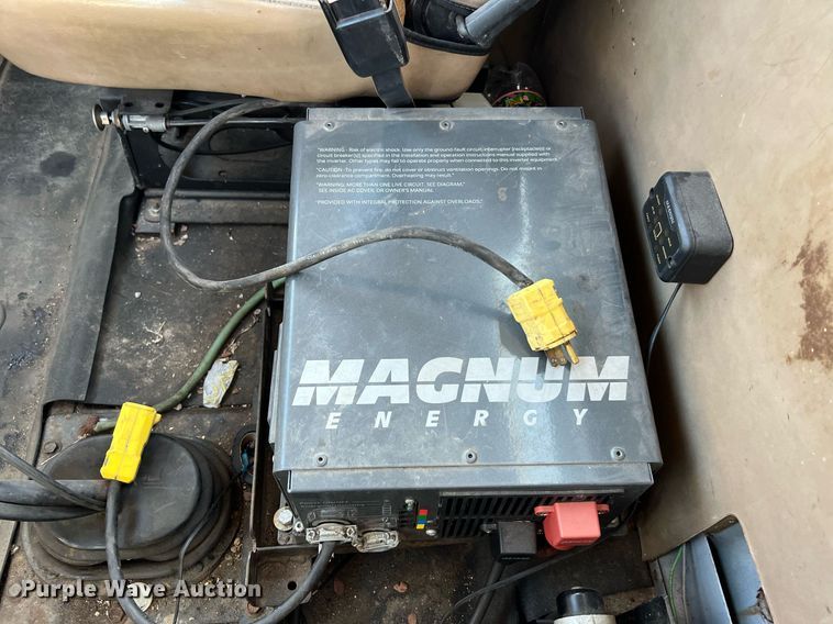 image for item DQ2241 1992 International 4900  sewer rodder truck