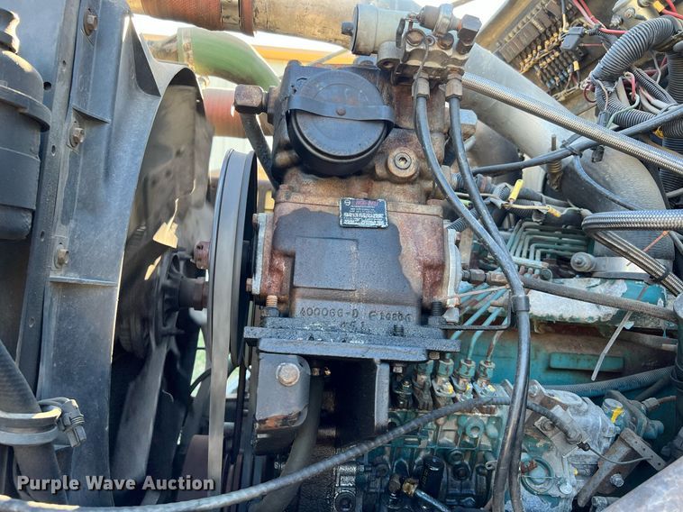 image for item DQ2241 1992 International 4900  sewer rodder truck