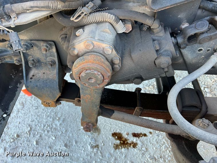 image for item DQ2241 1992 International 4900  sewer rodder truck