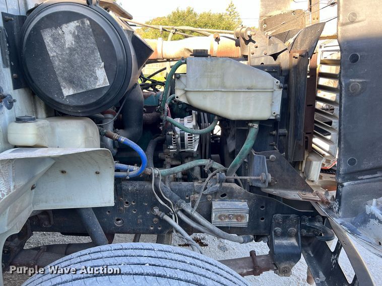 image for item DQ2241 1992 International 4900  sewer rodder truck