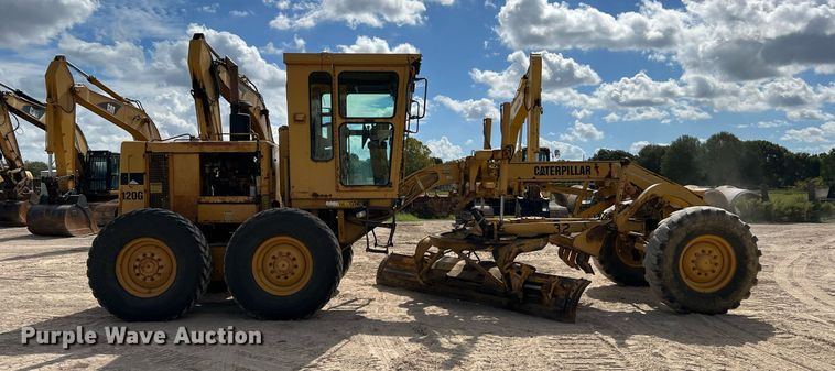 image for item DQ2252 1992 Caterpillar 120G  motor grader