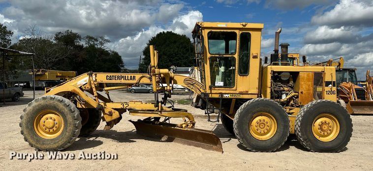 image for item DQ2252 1992 Caterpillar 120G  motor grader