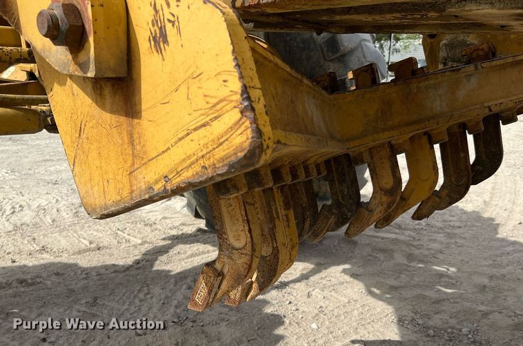 image for item DQ2252 1992 Caterpillar 120G  motor grader