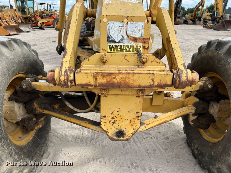 image for item DQ2252 1992 Caterpillar 120G  motor grader